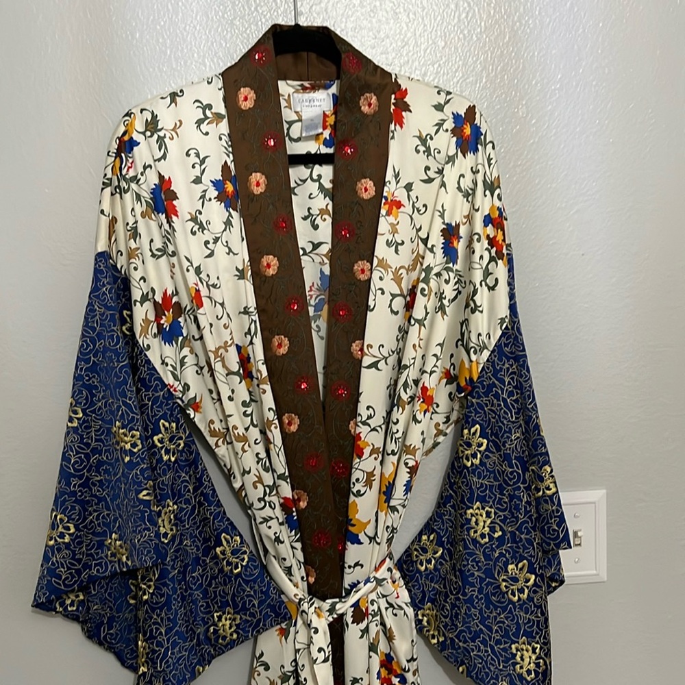 Cabernet Kimono